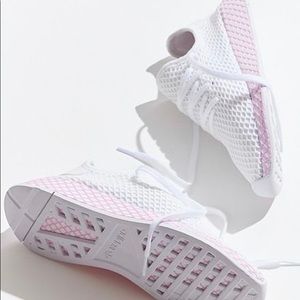 Adidas Deerupt Sneakers